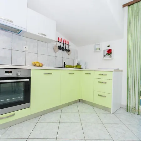 Slatine 1126b Appartamento