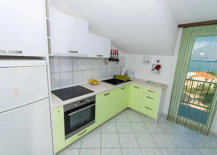Slatine 1126b * Trogir