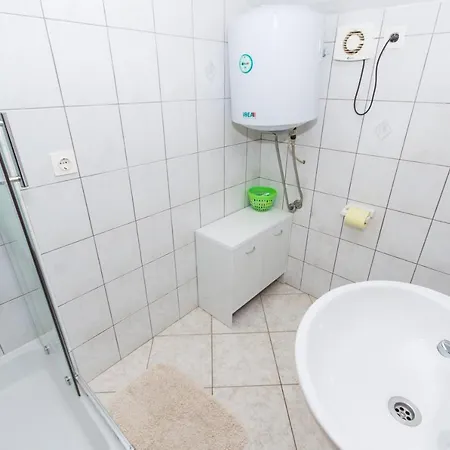 Slatine 1126b * Trogir