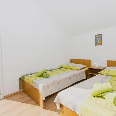 Slatine 1126b Apartman