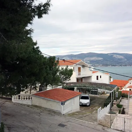 Slatine 1126b Appartamento *